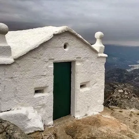 Cantinho Ti Carlos Pitoes das Junias