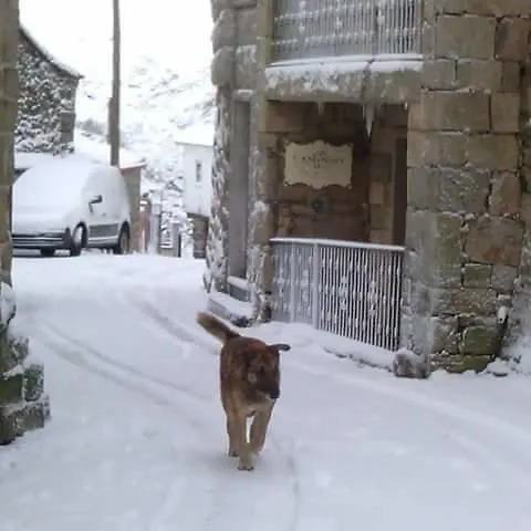 Cantinho Ti Carlos Питойнш-даш-Жуньяш