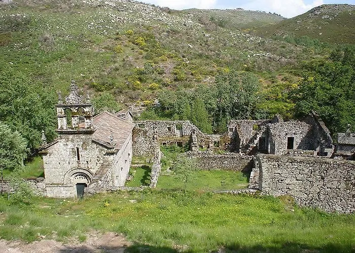 Cantinho Ti Carlos Дом отдыха *